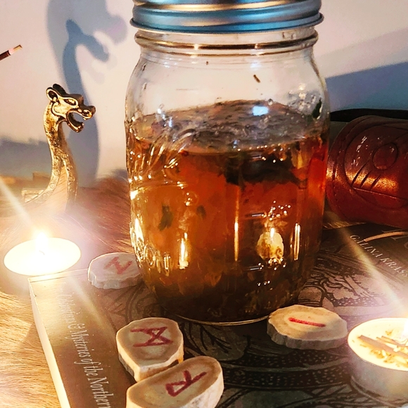 Lagertha, Caffinated, green tea, herbal blend, Shield Maiden energy - Picture 5 of 12